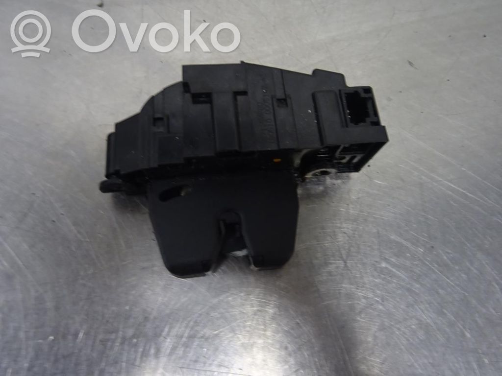 Peugeot 308 Zamek klapy tylnej / bagażnika 