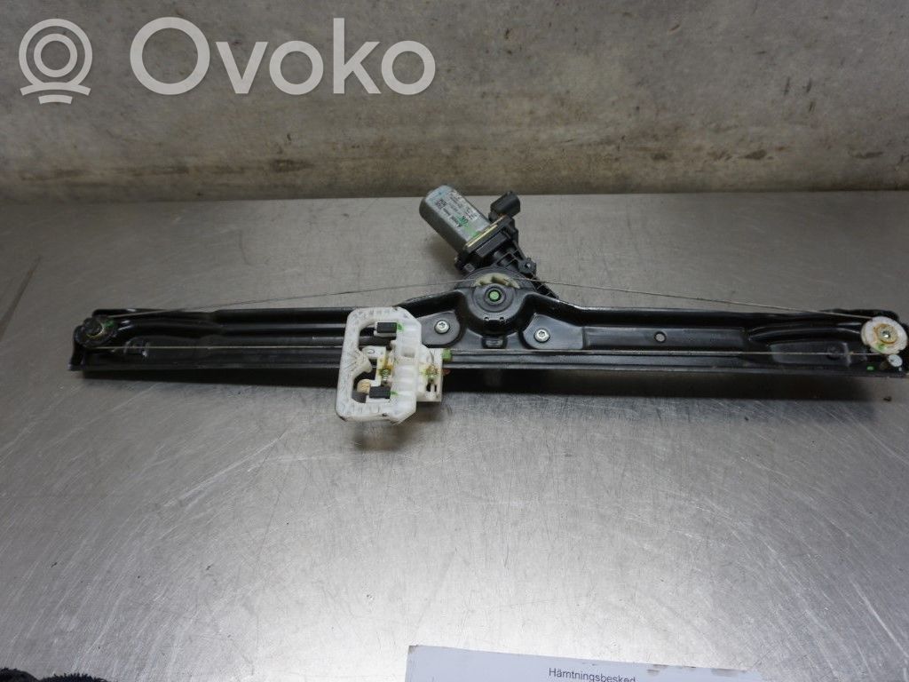 Iveco Daily 6th gen Alzacristalli della portiera anteriore con motorino 
