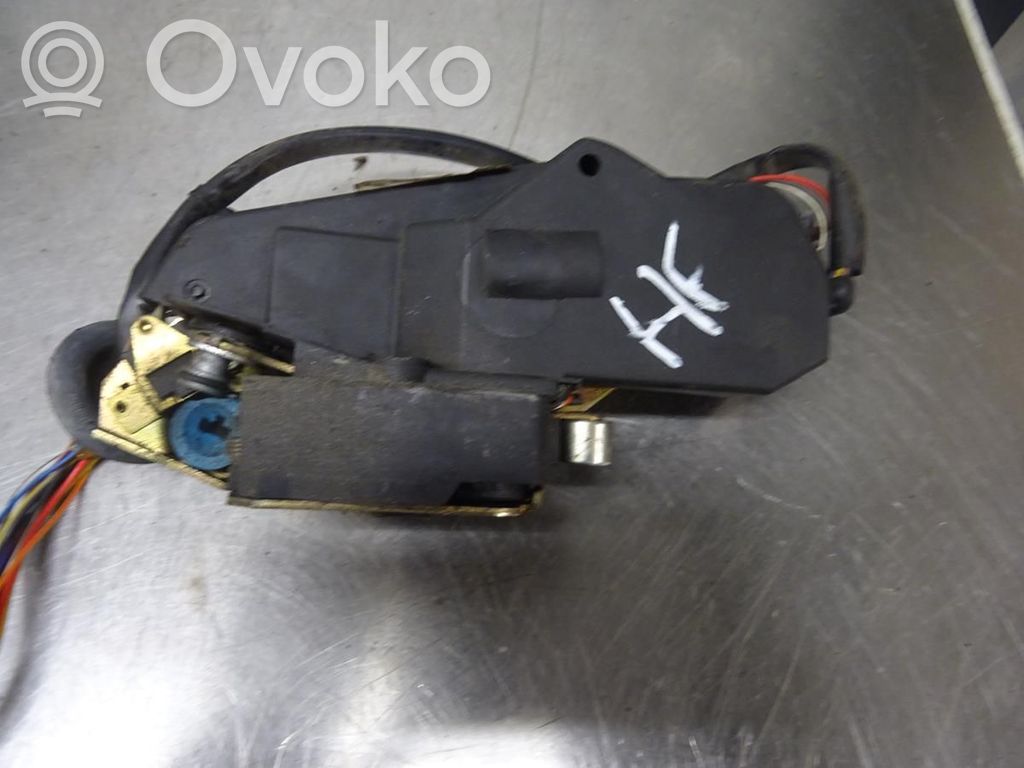 Volvo 850 Priekšpusē slēdzene 