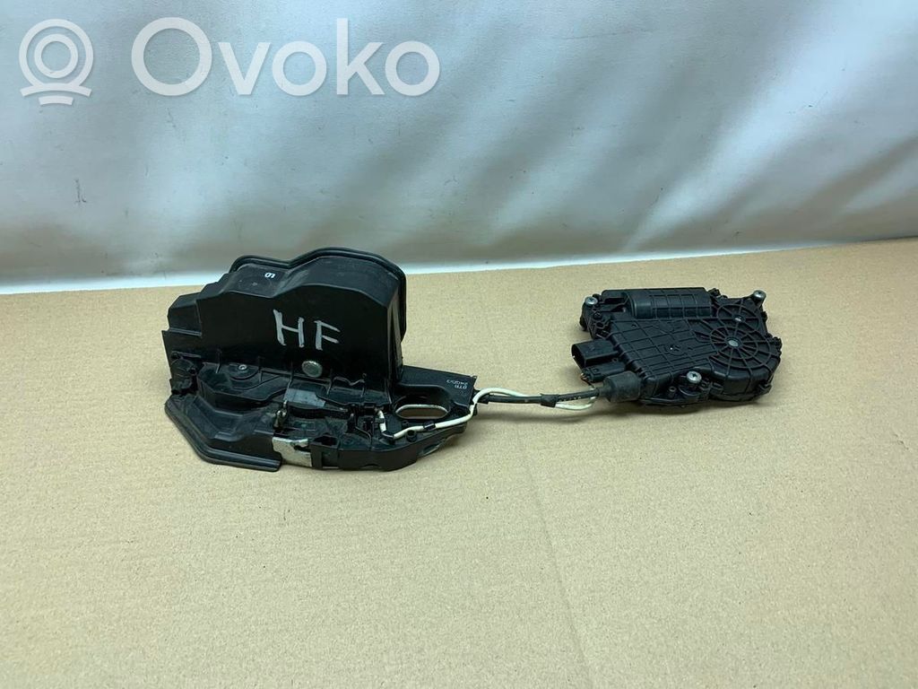 BMW 5 F10 F11 Zamek drzwi przednich 