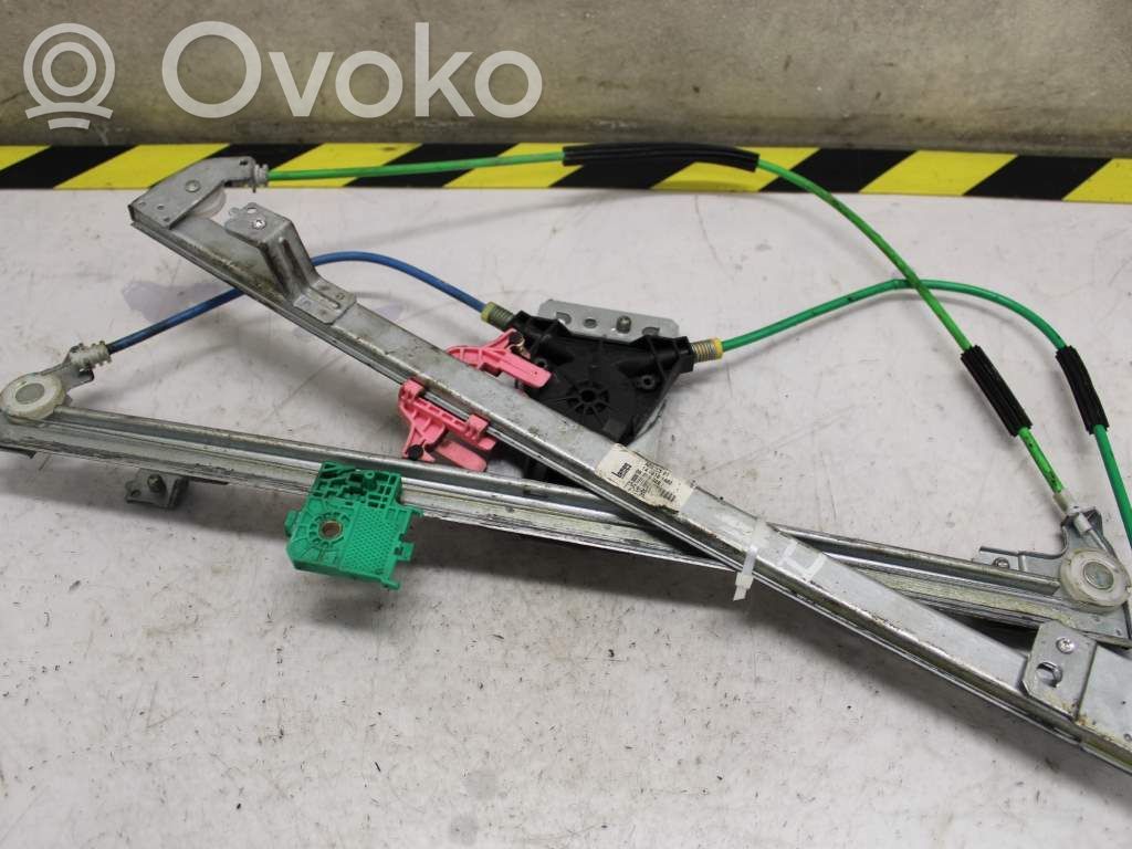 Peugeot Expert Front window lifting mechanism without motor 