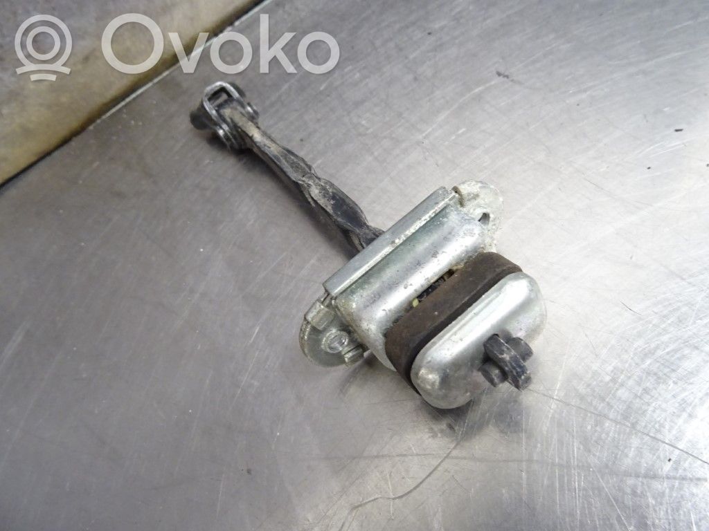 Honda CR-V Etuoven pidätin 