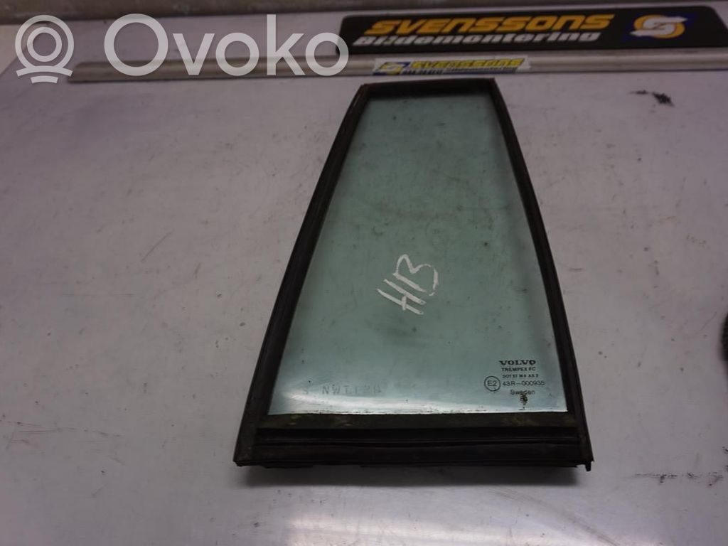 Ventanilla de ventilación de la puerta trasera   1268538,148387