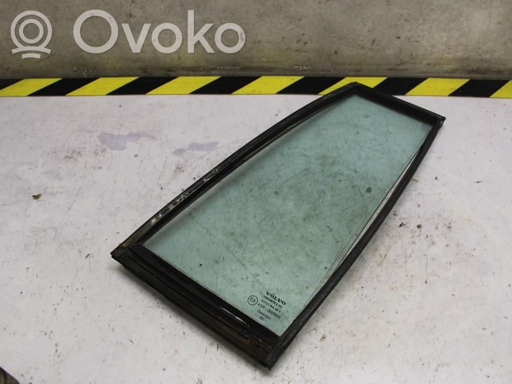 Volvo 740 Ventanilla de ventilación de la puerta trasera 