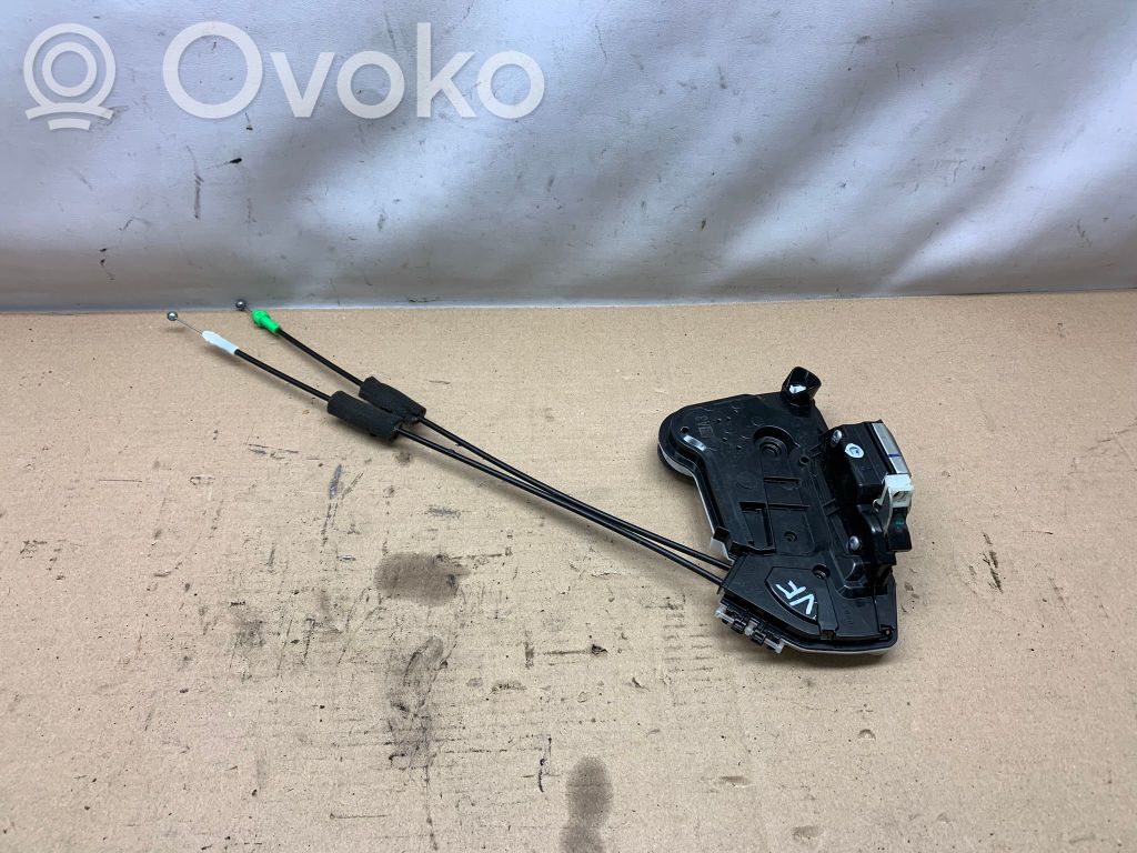 Peugeot 108 Zamek drzwi przednich 