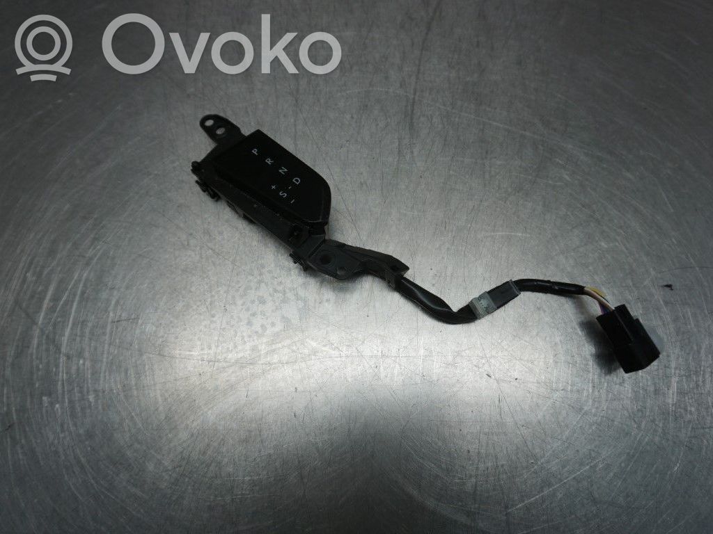 Lexus UX Gear shift selector indicator 