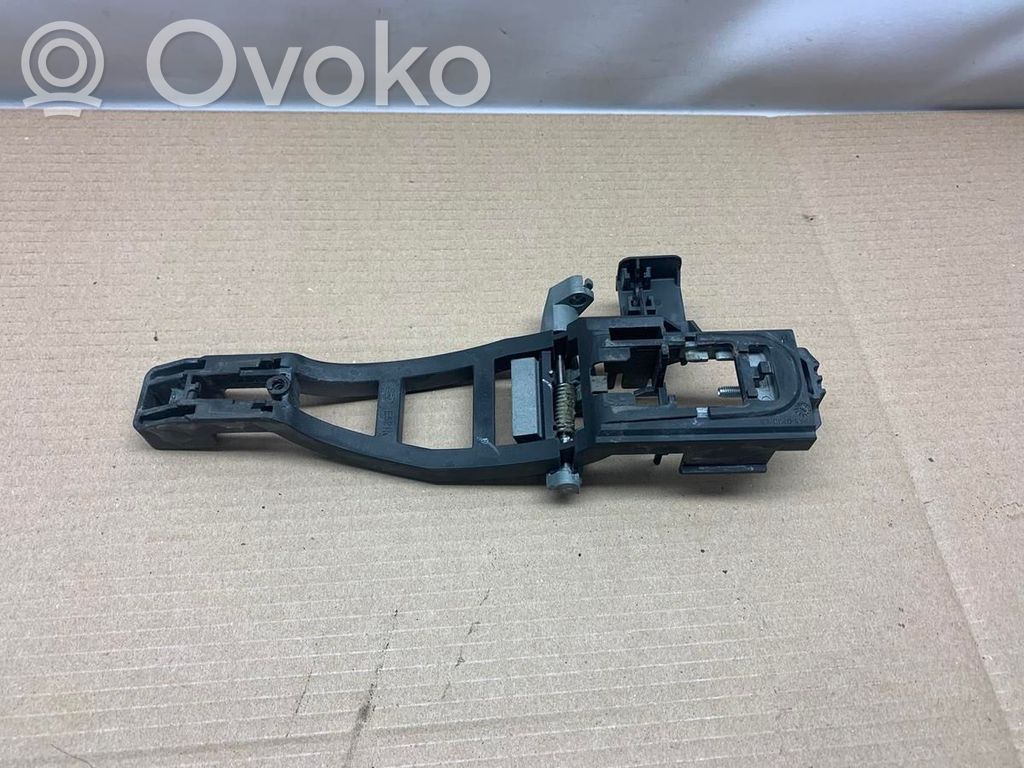 Ford Focus C-MAX Etuoven ulkokahva 