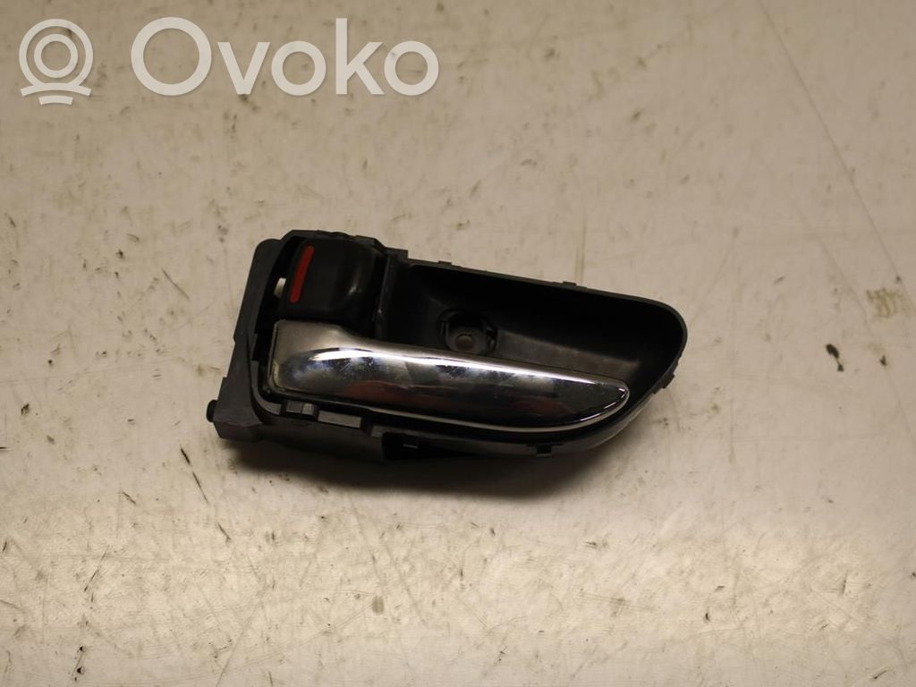 Klamka wewnętrzna drzwi przednich   61051AE010ML,N056105