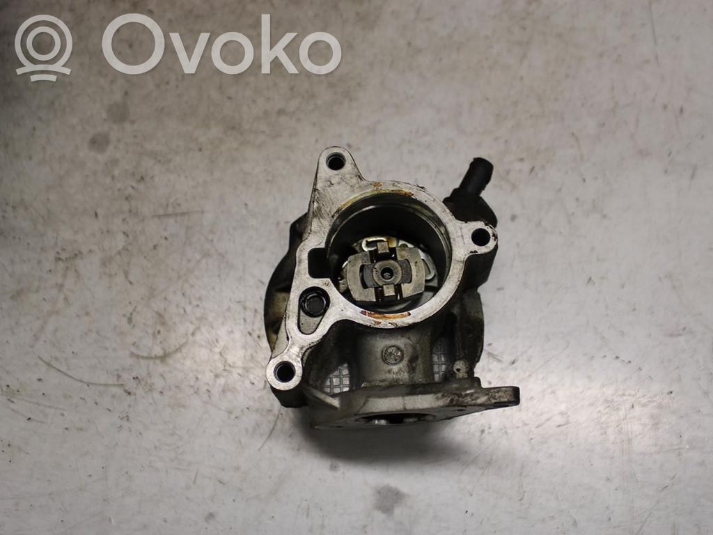 Audi A5 8T 8F Pompă vacuum 