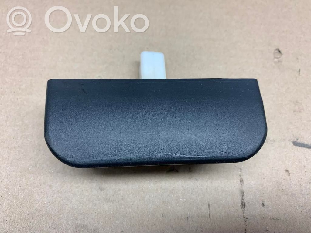 Opel Combo E Éclairage de plaque d'immatriculation 