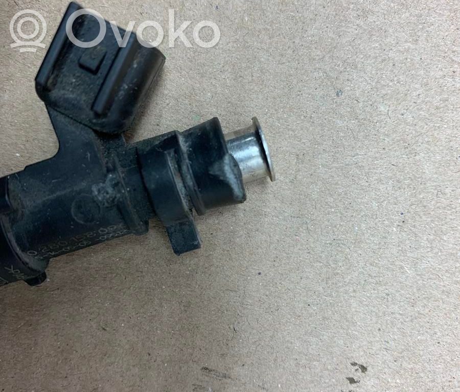 Inyector de combustible   30757534,172900,0280158096