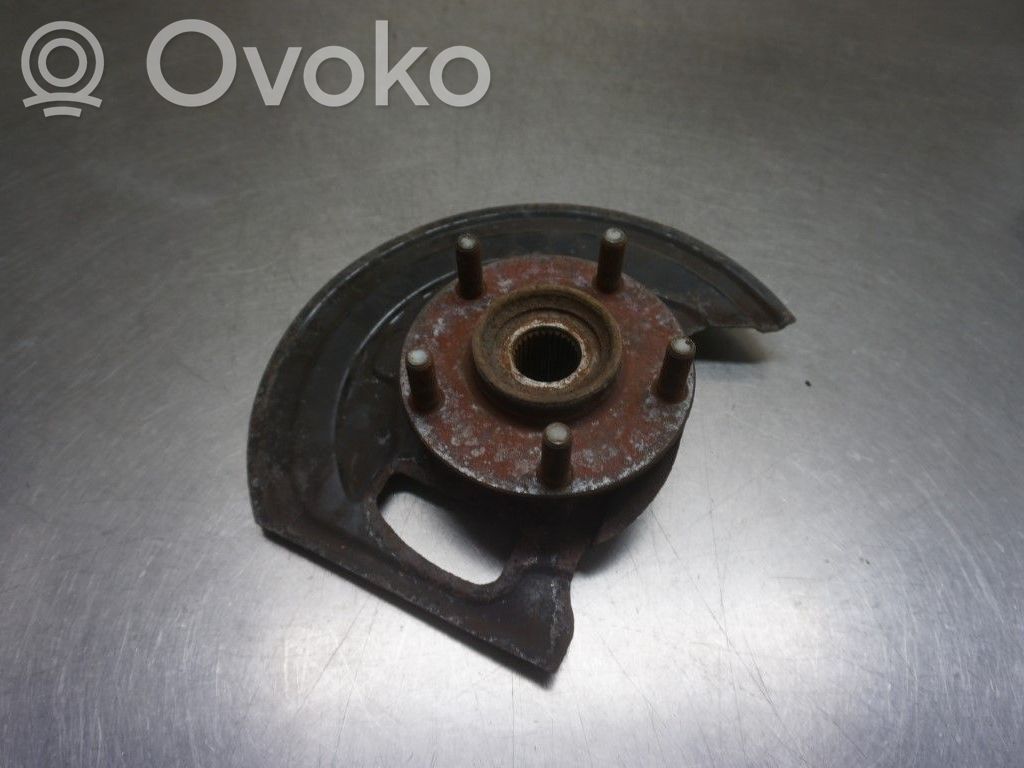 Nissan Qashqai Front wheel hub spindle knuckle 