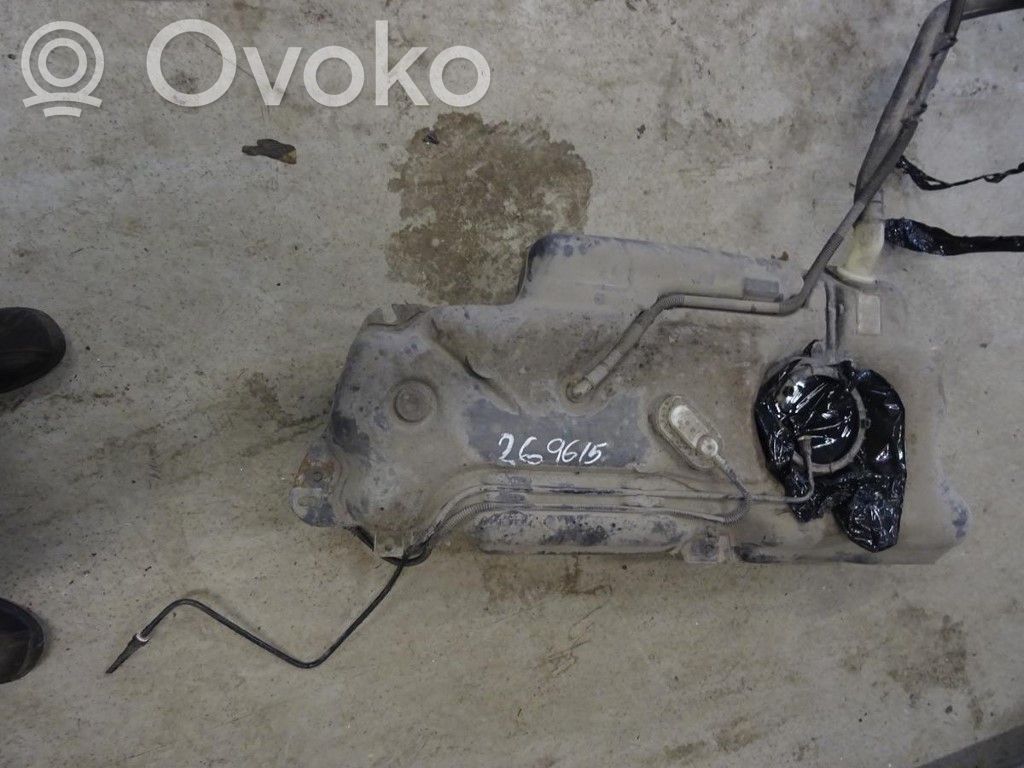 Peugeot 208 I Serbatoio del carburante 