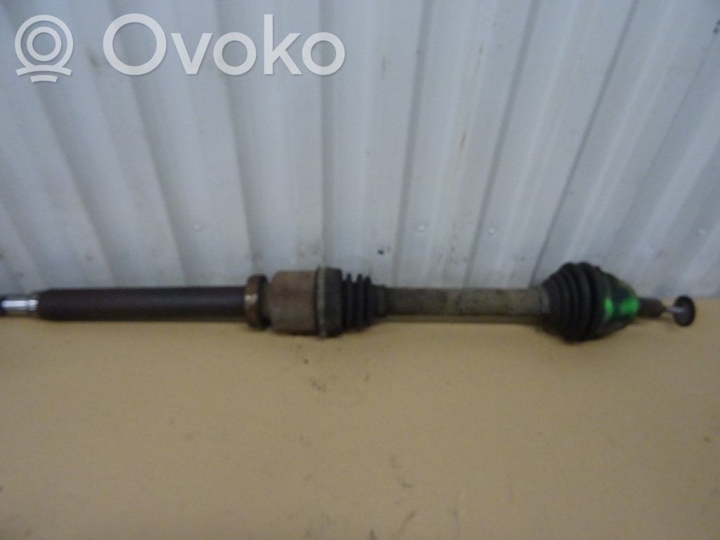 Volvo V50 Półoś przednia 