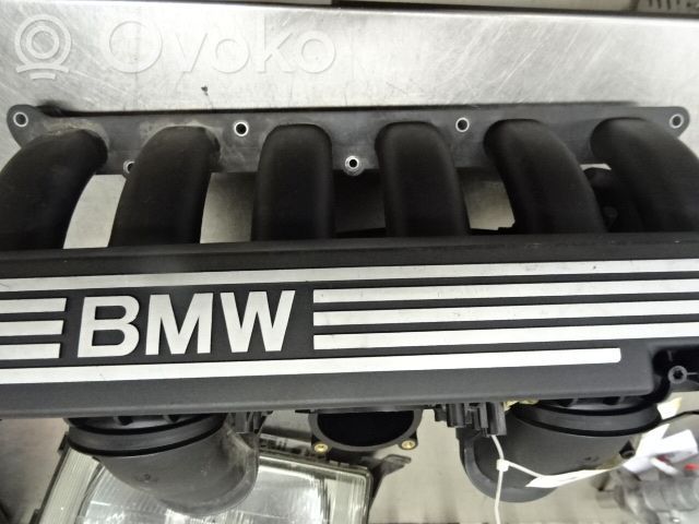 BMW 5 E60 E61 Всасывающий коллектор 