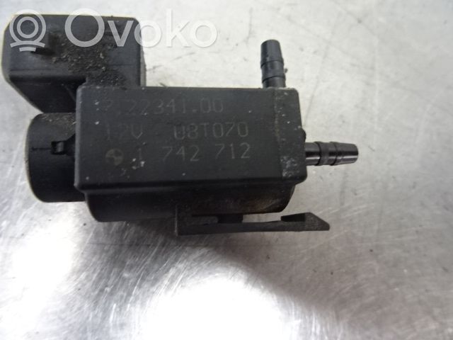 Vacuum valve   0396414,174686