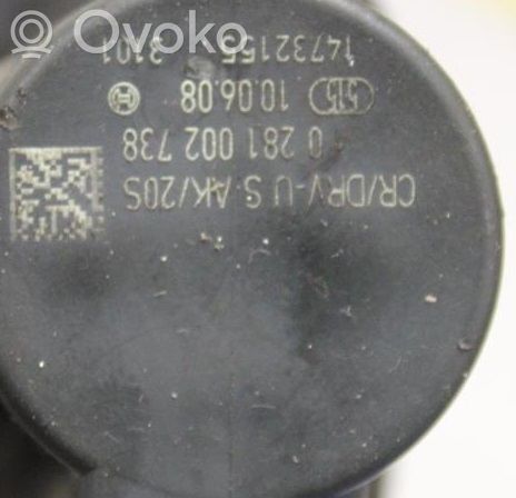 Régulateur de pression de carburant   13537805734,223520,0281002738
