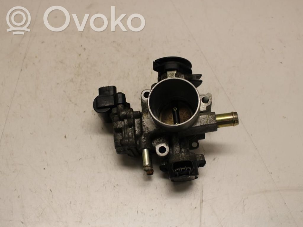 Toyota Corolla E120 E130 Zawór przepustnicy 