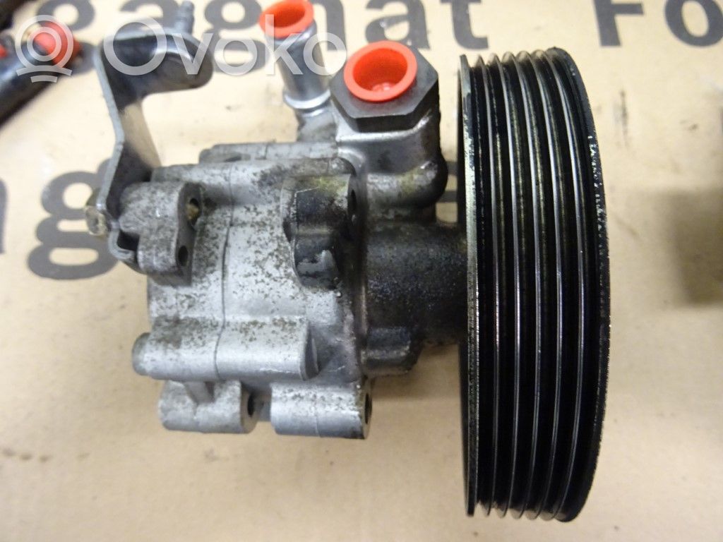 Citroen C5 Power steering pump 