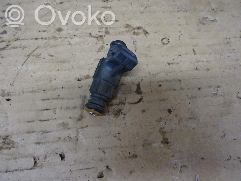 Opel Corsa C Inyector de combustible 