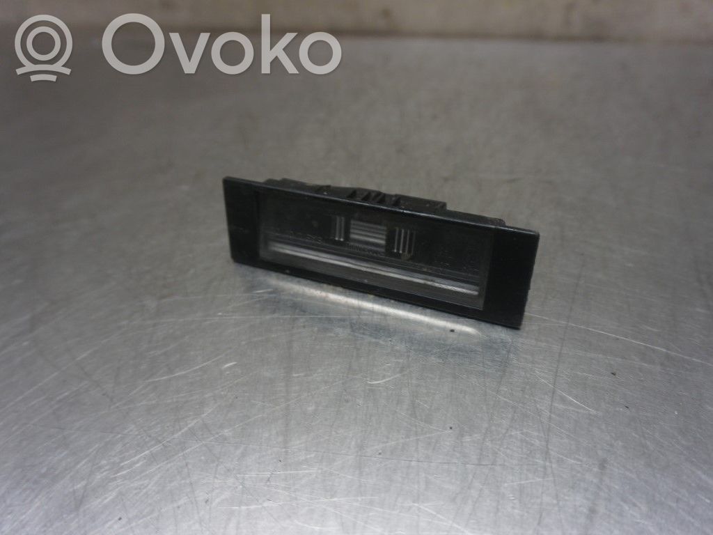 Lampa oświetlenia tylnej tablicy rejestracyjnej   01110850A1,103163