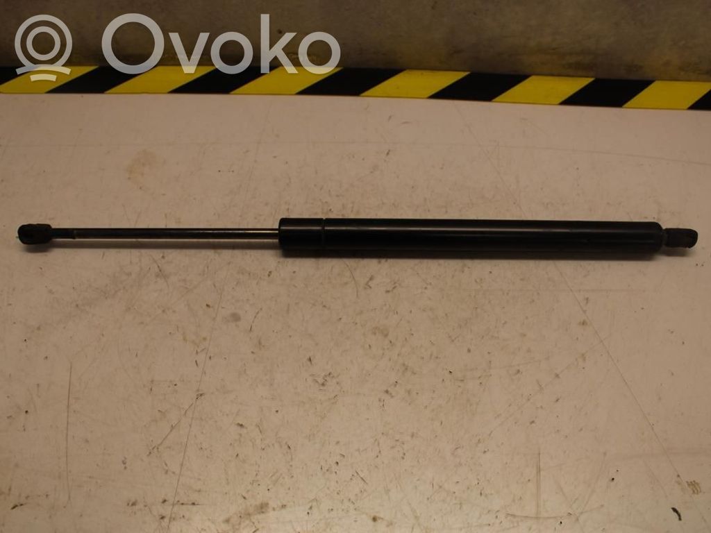 Volkswagen Sharan Takaluukun tukivarsi 