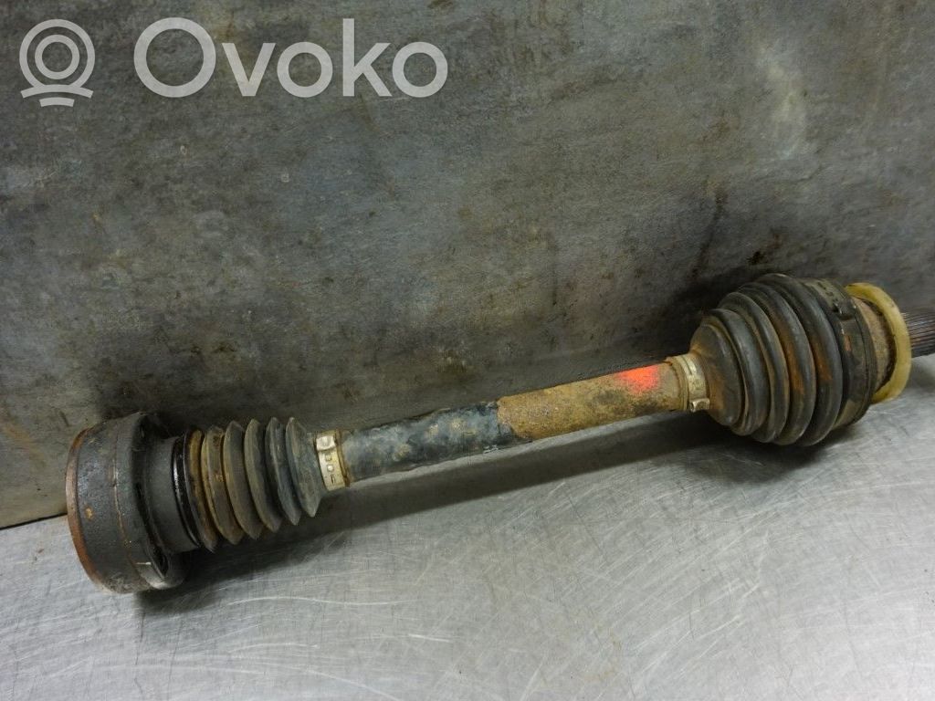 Volkswagen Polo Передняя полуось 