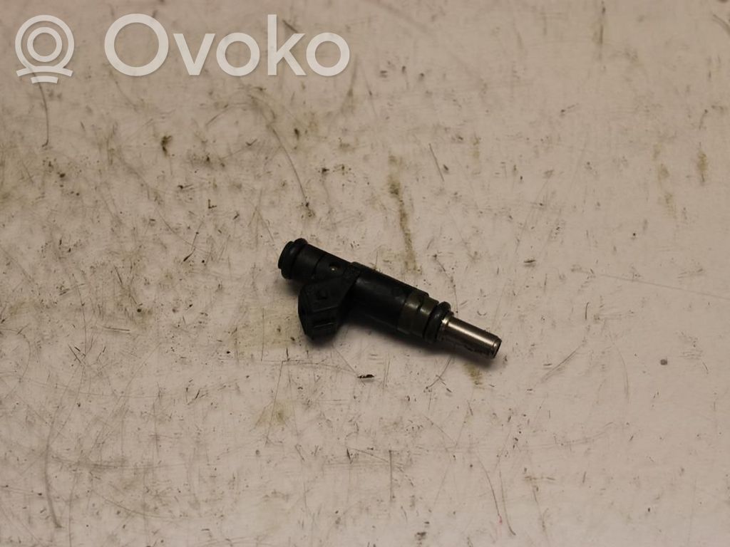 Inyector de combustible   13537506158,172994