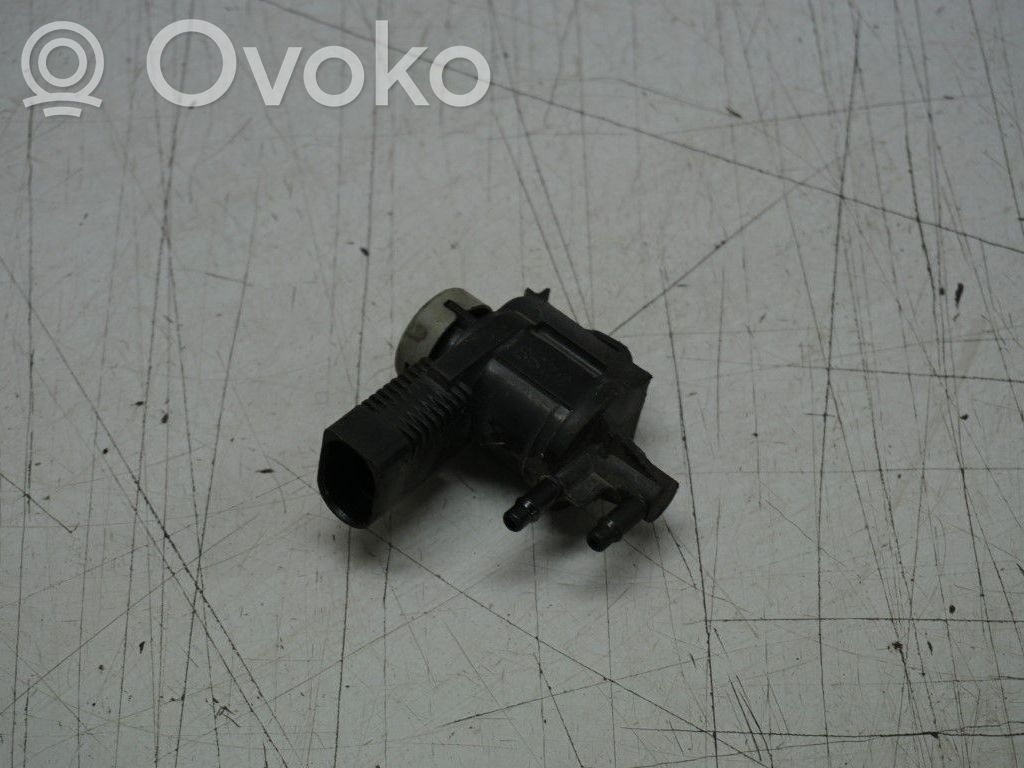 Tyhjiöputki   1J0906283B,174697