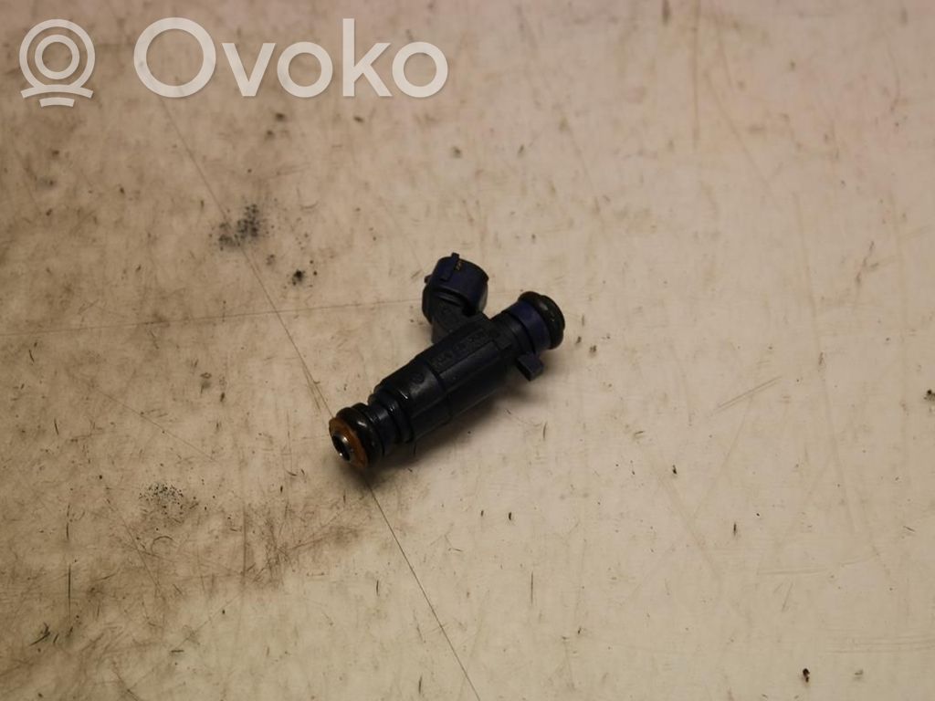 Inyector de combustible   353102B000,173108