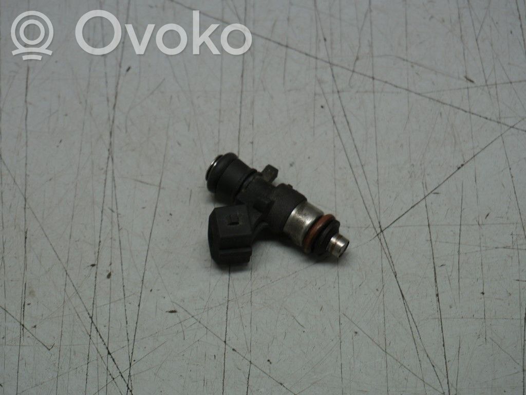Inyector de combustible   7701061008,173003