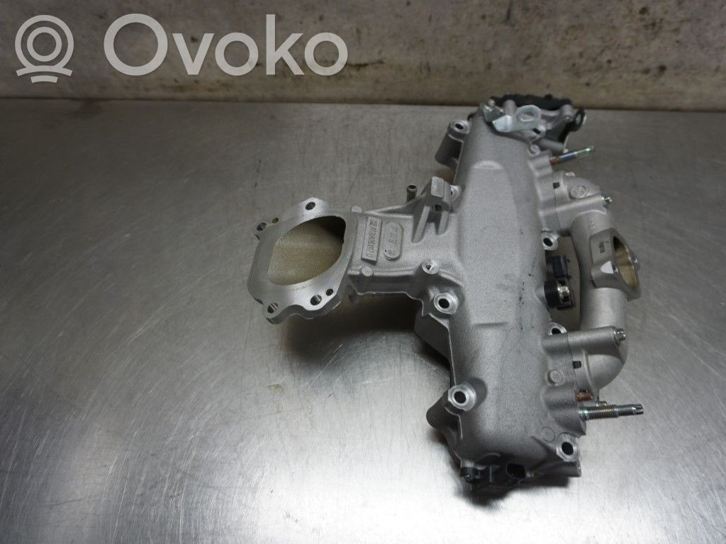 Mazda CX-30 Colector de admisión 