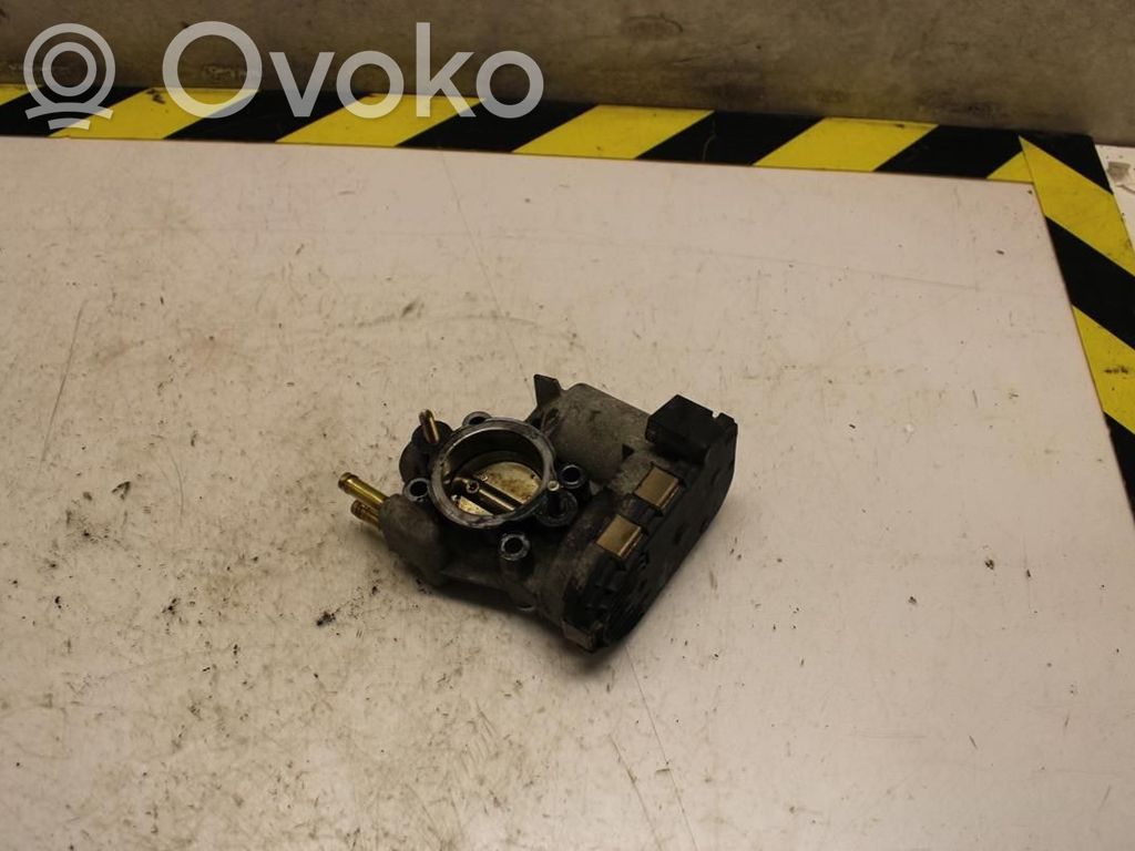 Opel Corsa C Throttle valve 
