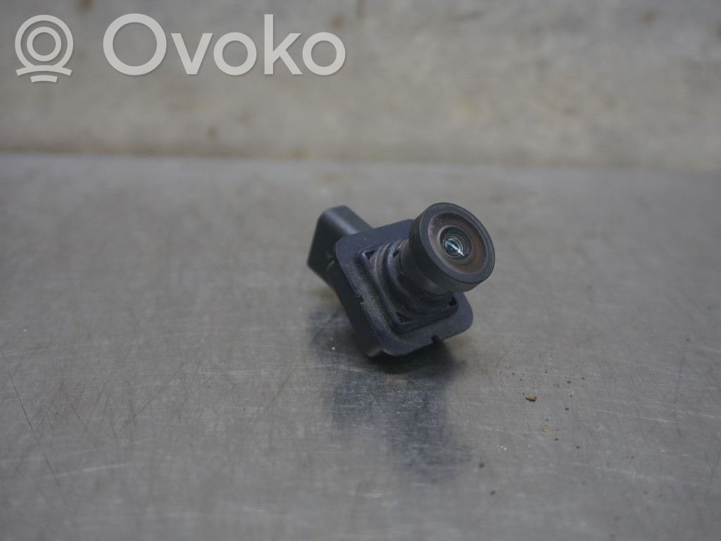 Reversing camera   1873024,244898