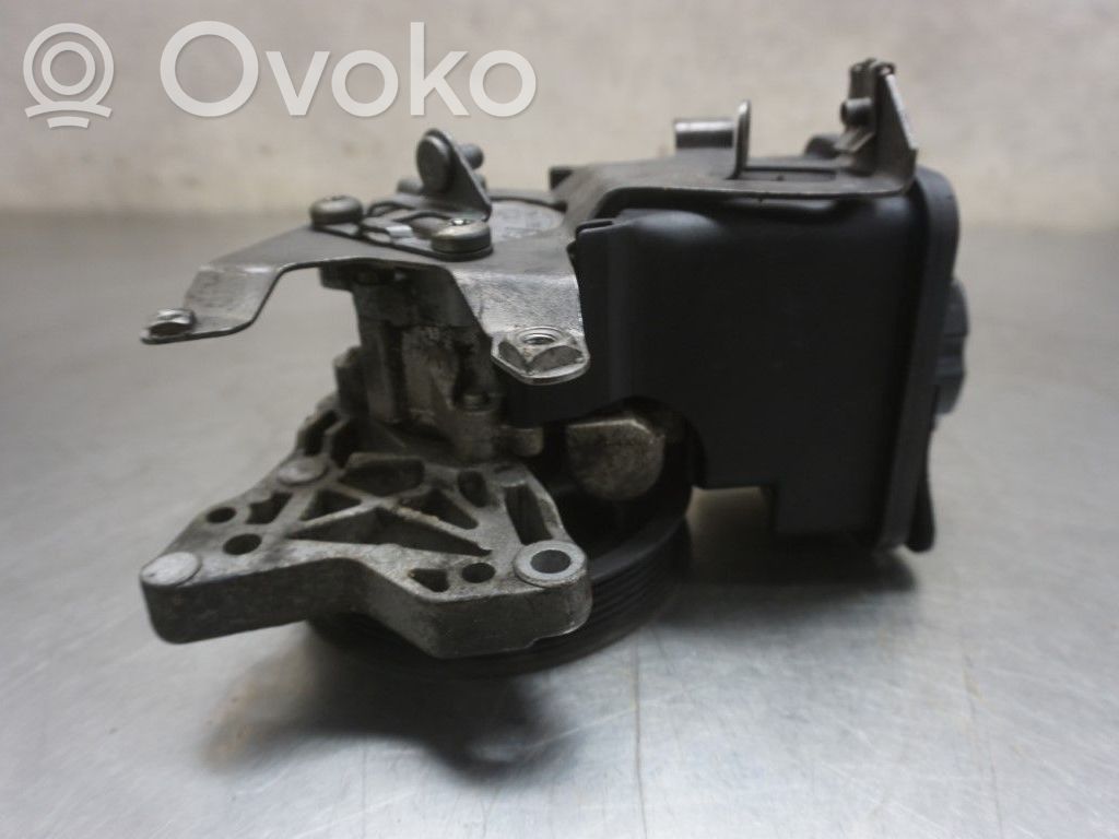 BMW X3 E83 Servopumpe 