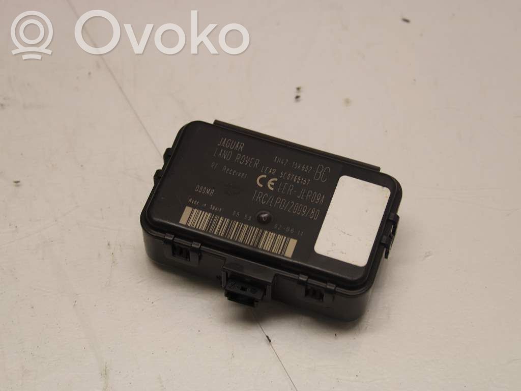 Jaguar XJ X351 Aerial antenna amplifier 