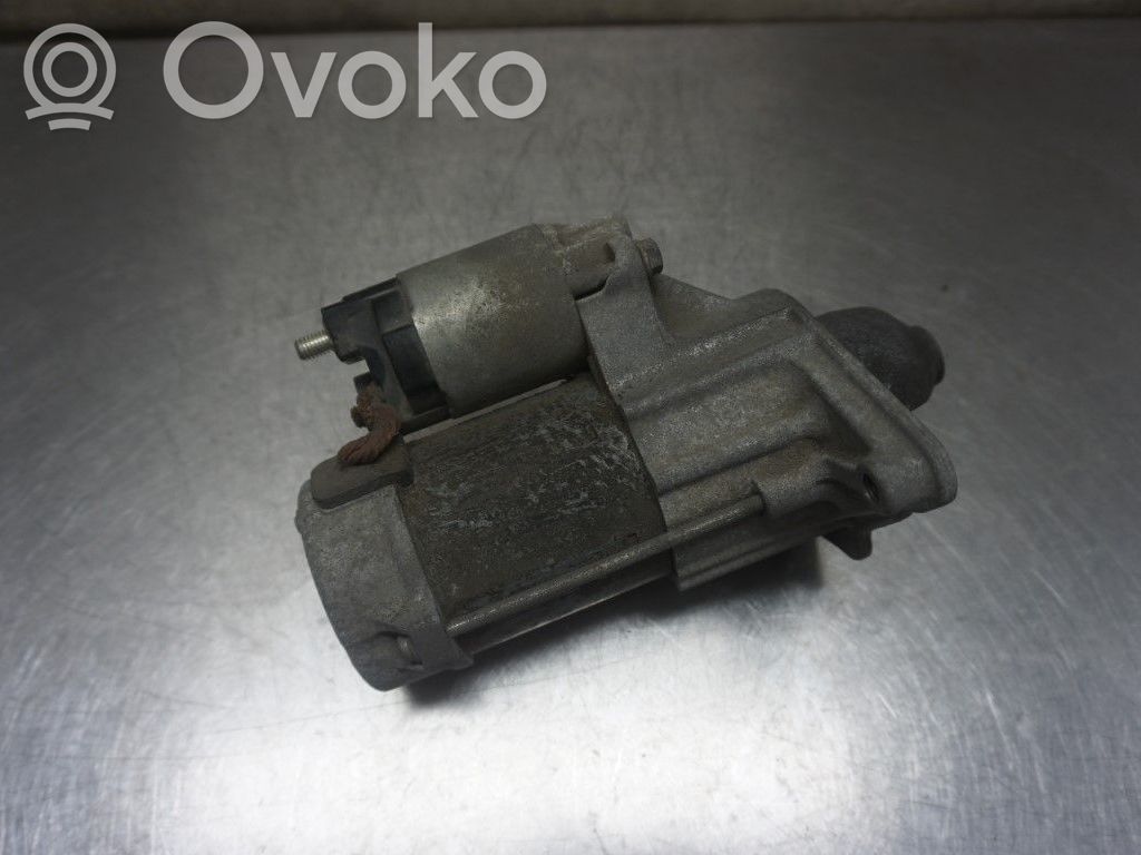 Toyota Yaris Starter motor 