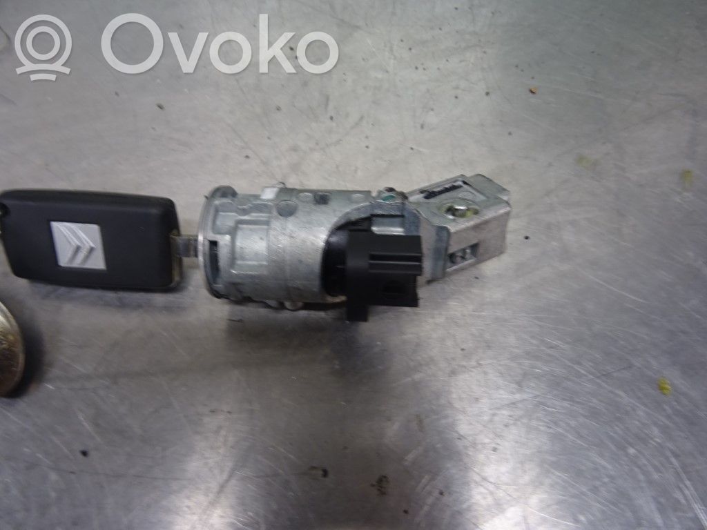 Citroen C4 I Užvedimo spynelė 