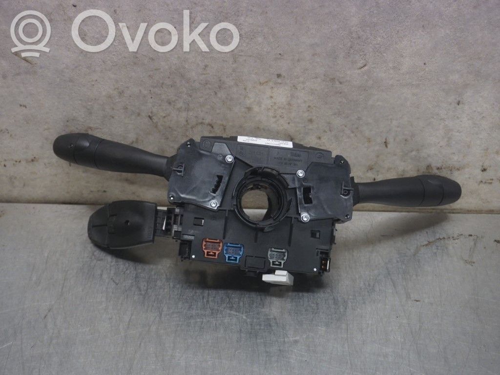 Peugeot 207 Commodo, commande essuie-glace/phare 