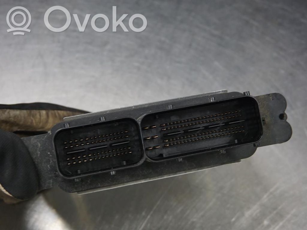Volkswagen Golf VII Unitate/modul comandă injecție 