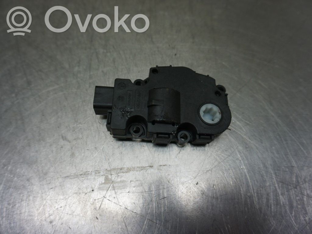 BMW 2 F22 F23 Silniczek nagrzewnicy nawiewu klimatyzacji A/C 