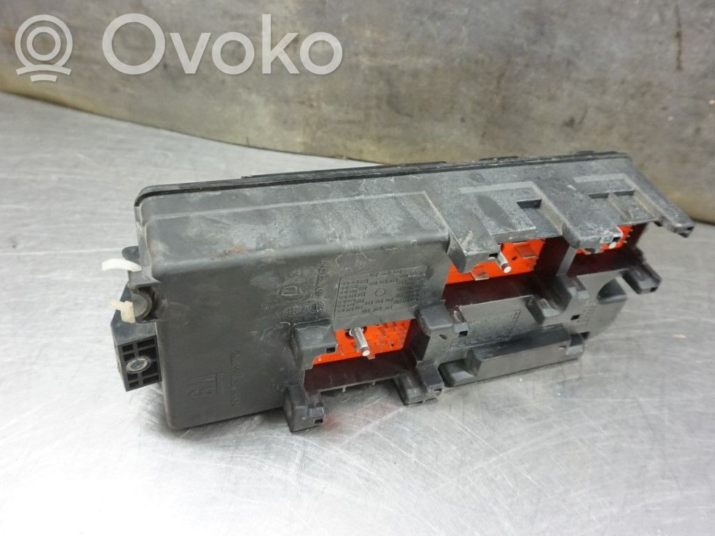 Opel Vectra C Fuse module 