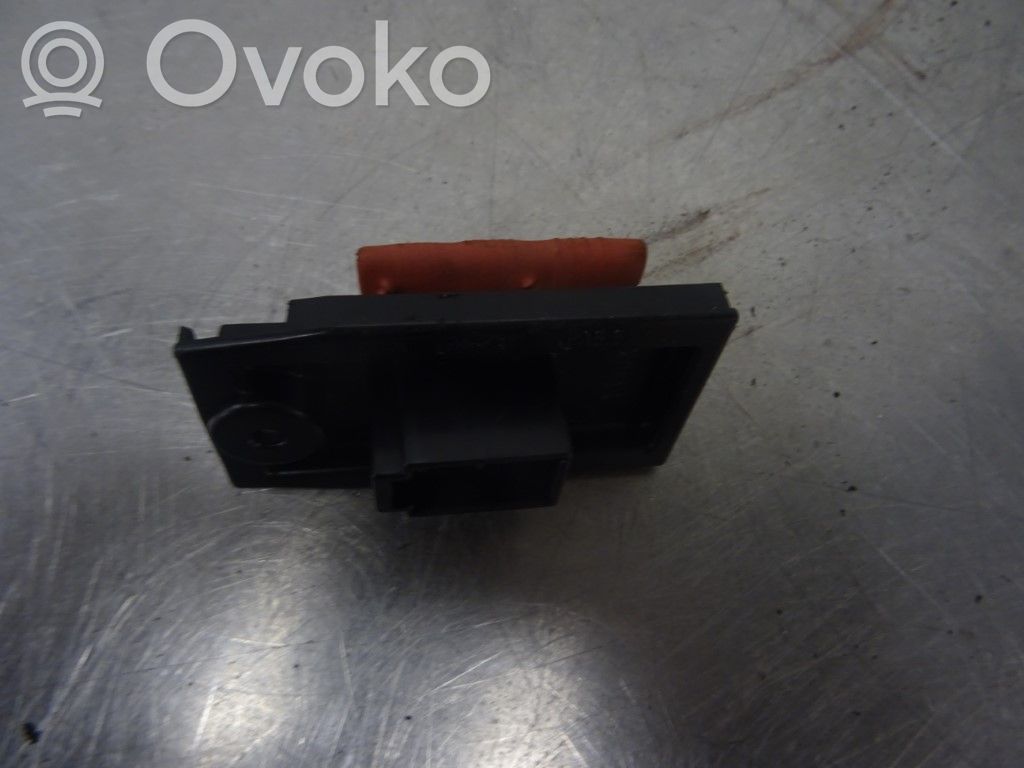 Heater blower motor/fan resistor   1006913,108207