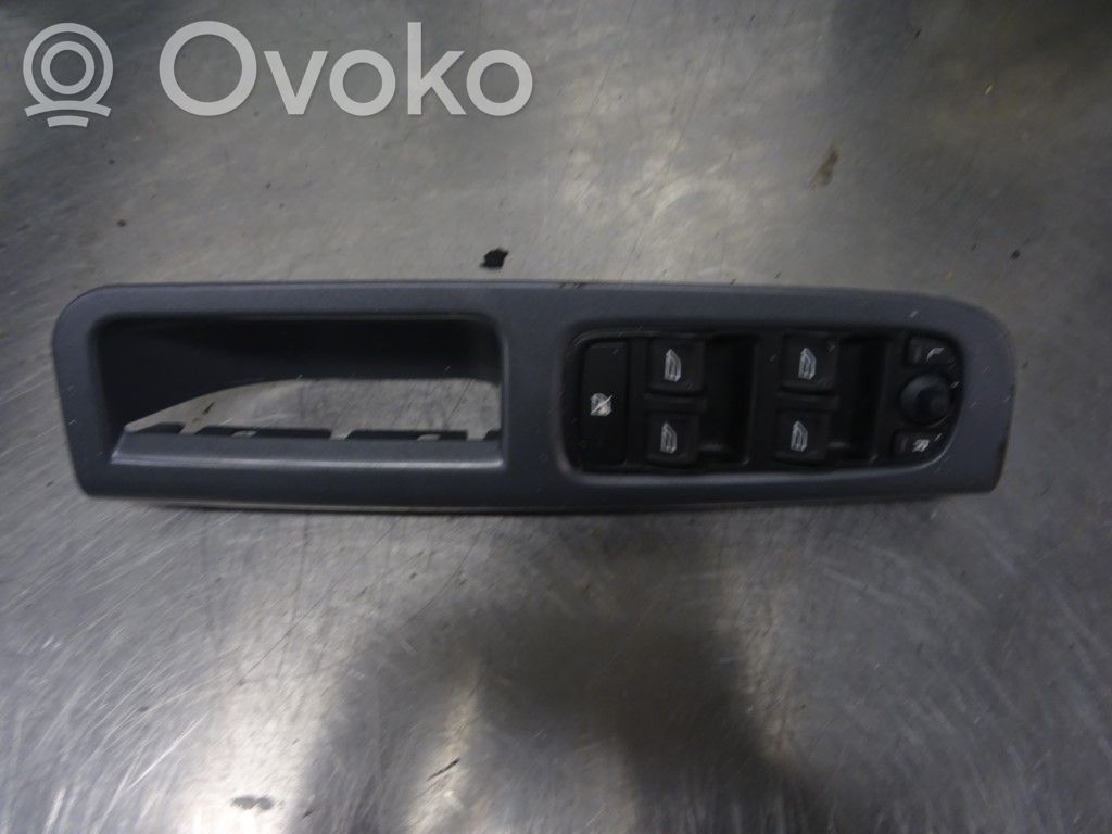 Volvo V50 Electric window control switch 