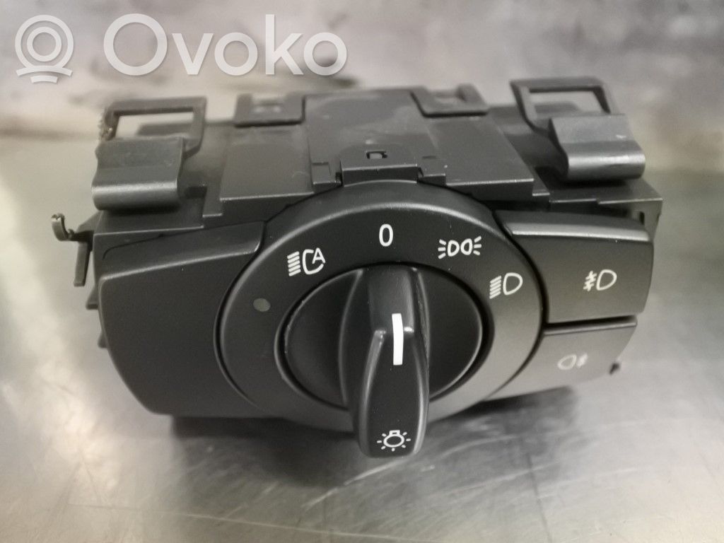 Light switch   61316932796,182336