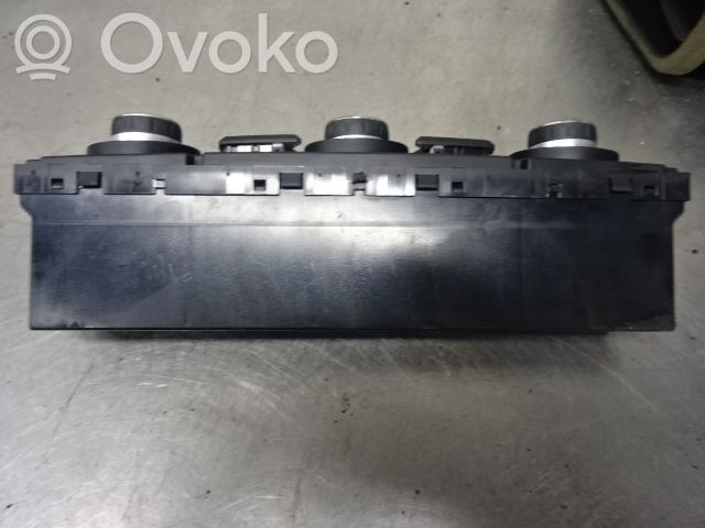 BMW 5 E60 E61 Climate control unit 