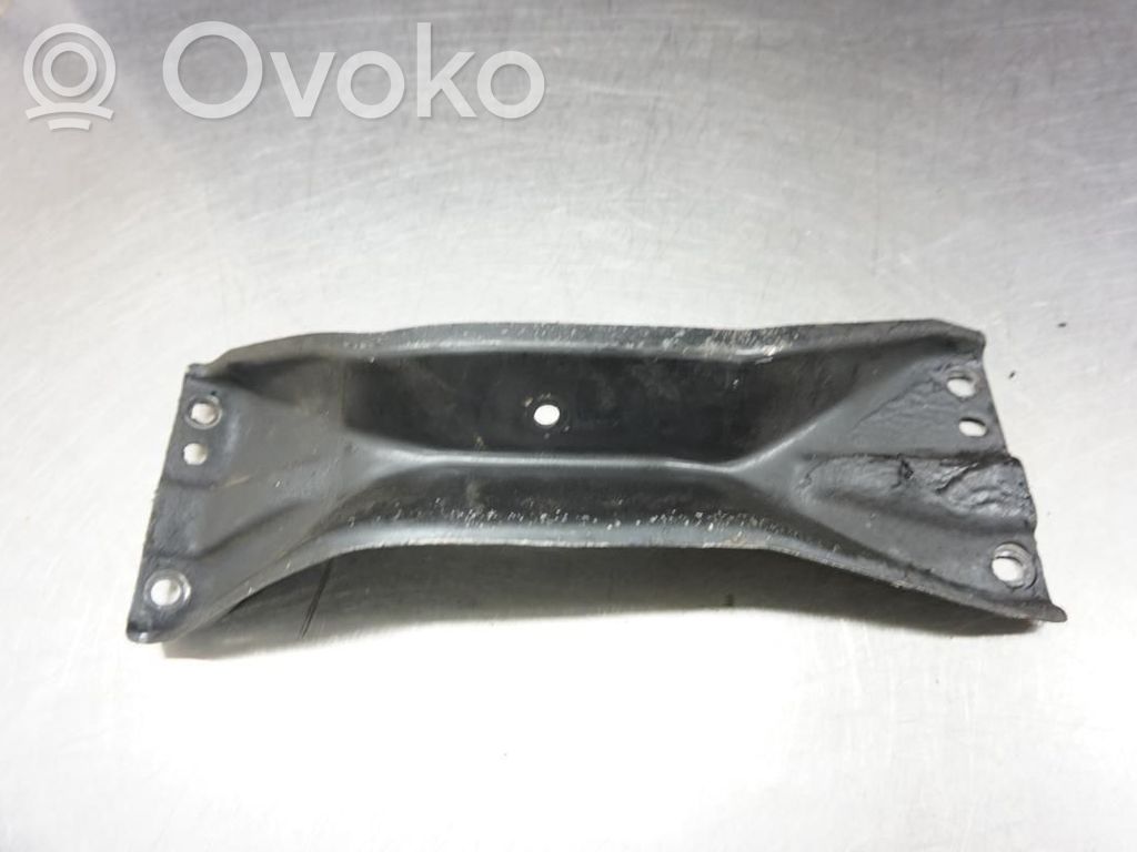 Volvo 740 Gearbox mounting bracket 