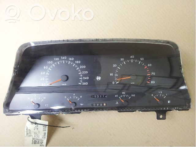 BMW 5 E60 E61 Radio antenna 