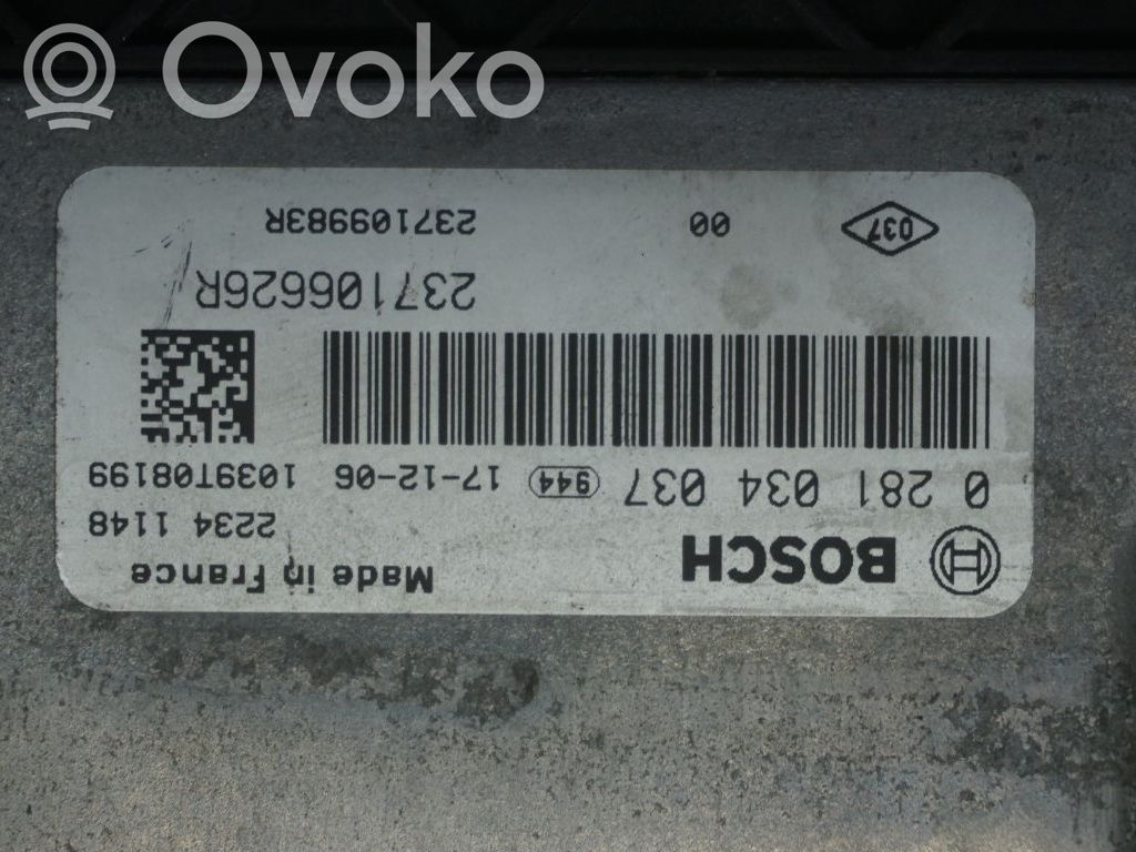 Opel Vivaro Injection control unit/module 