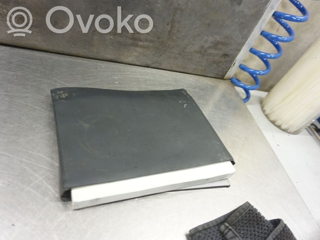 Volvo V50 Käyttöopas 